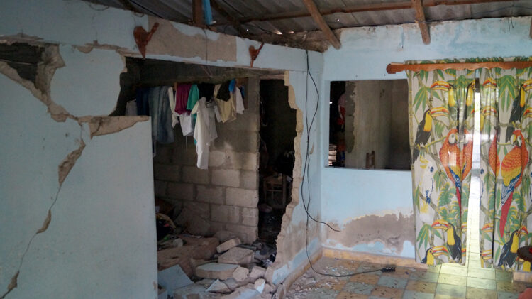 Los sismos causaron daños en más de 2250 casas. Foto: CMKX Radio Bayamo.