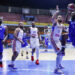 El cubano Reynaldo Garcia disputa un balón con el puertorriqueño Arnaldo Toro en el partido de clasificación a la FIBA Americup 2025. Foto: Ernesto Mastrascusa/EFE