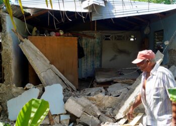 Vivienda dañada por los sismos del domingo 10 de noviembre de 2024 en Pilón, Granma. Foto: CMKX Radio Bayamo / Facebook.