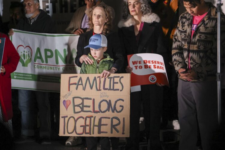 Protesta pro inmigrantes en Nueva York, hoy. Foto: EFE/EPA/SARAH YENESEL.