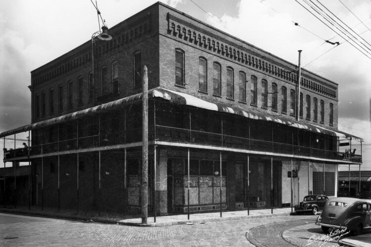 El Dorado, casino y burdel operado por Charlie Wall en Ybor City. Foto: Archivo.