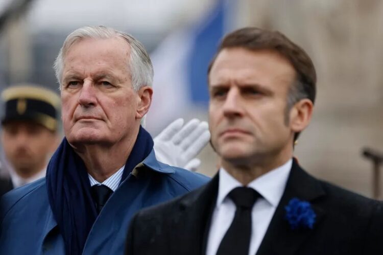 El presidente de Francia, Emmanuel Macron (d), y su primer ministro, Michel Barnier (i). Foto: EFE Ludovic Marin