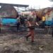 Trabajadores de la planta de asfalto de Sancti Spíritus laboran en tareas de recuperación. Foto: Pastor Batista/Granma.