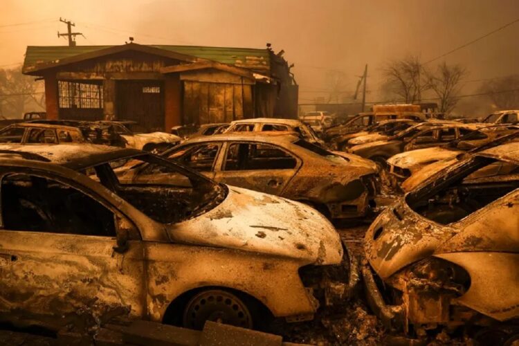 Vista de los daños causados por el incendio Eaton, cerca de Los Ángeles, California , el 8 de enero de 2025. Foto: Caroline Brehman/ EFE