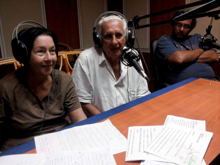 Caridad Martínez (izquierda), una de las más reconocidas directoras de radio en Cuba, falleció este domingo a los 79 años de edad. Foto: Tomada de Radio Progreso.