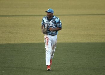 El cubano Yoelquis Guibert durante su experiencia con los Algodoneros de Guasave, en la liga invernal de México. Foto: @AlgodonerosGsv / X / Archivo.