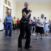 Lizt Alfonso (c) dirige una clase de baile para adultos mayores en La Habana, como parte de una iniciativa inspirada por la exposición "Abuelos y Abuelas prestados" de la fotógrafa cubana Monik Molinet. Foto: Ernesto Mastrascusa / EFE.