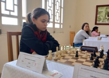 Lorena Beatriz Montejo ha impresionado durante el inicio del Campeonato Nacional Femenino de Ajedrez 2025. Foto: Federación Cubana de Ajedrez.