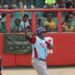 Frederich Cepeda, nuevo rey del jit en Cuba, vistiendo el uniforme de Ciego de Ávila en la tercera Liga Élite del béisbol cubano. Foto: Roberto Morejón / Jit.